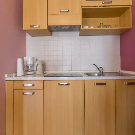 Dolores アパート ツリクヴェニツァ