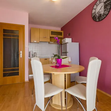 Apartment Dolores *